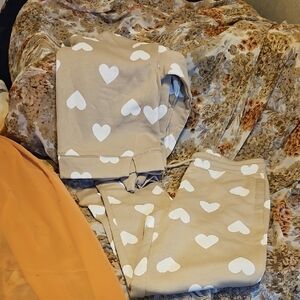 Old Navy Tan Heart Print Pajama Set